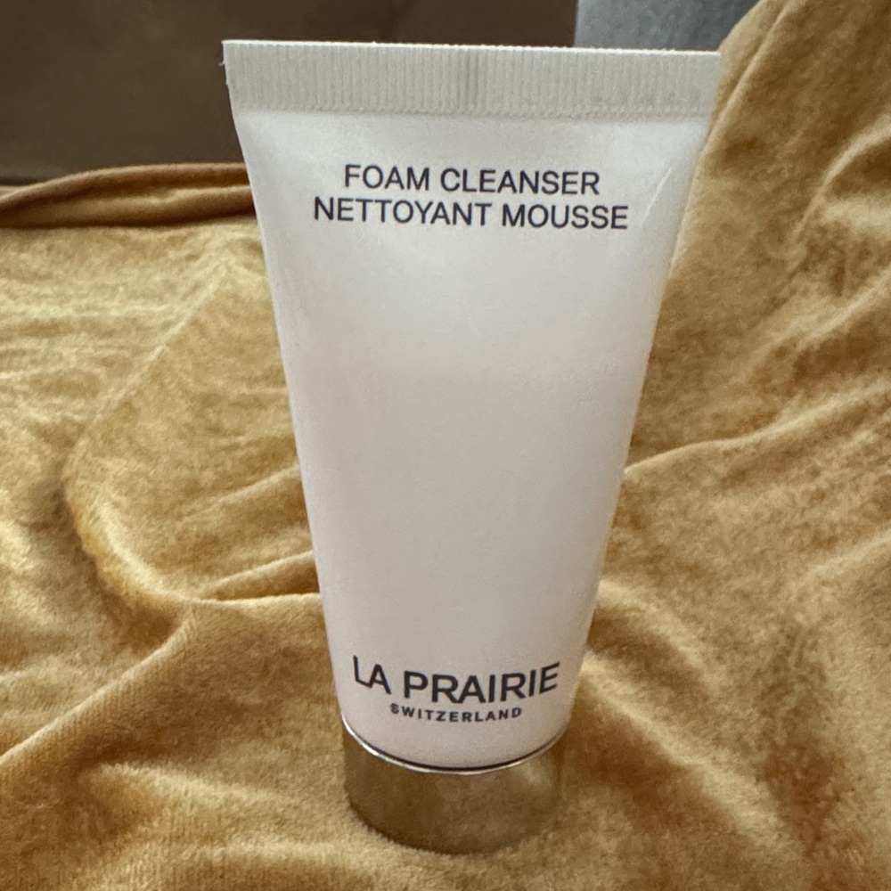 La Prairie Foam Cleanser - Cream and White NWOB - Picture 2 of 4